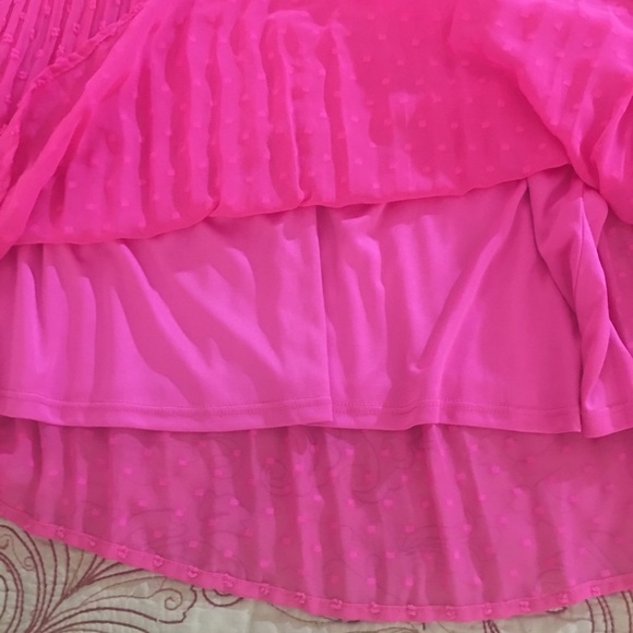 Bright Pink Swiss Dot Tunic NWOT - Picture 4 of 6